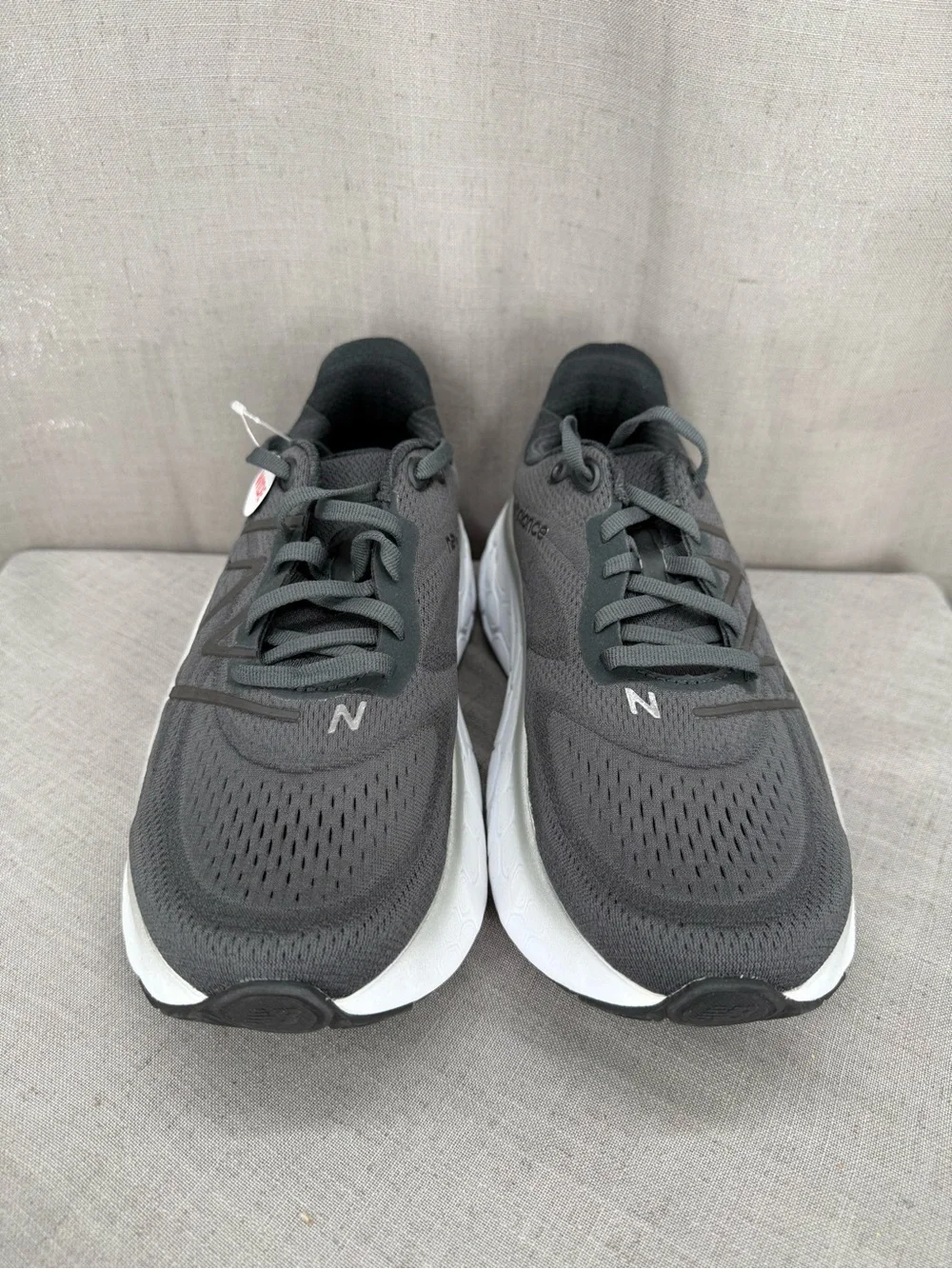 NWB New Balance Fresh Foam 1080V Running Shoes Mens Size 8.5 Wide Black Sneakers